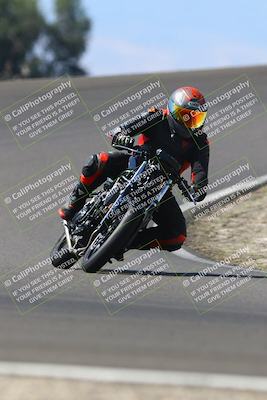 media/Sep-21-2025-TrackDaz (Sun) [[277c75b276]]/B Group/1220pm (Turn 2)/